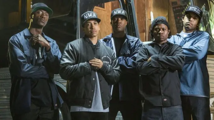 [Bintang] Straight Outta Compton