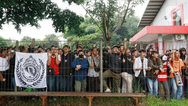 Persija Jakarta Bersiap Jelang Hadapi Persib Bandung di BRI Liga 1