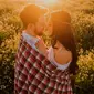 zodiak leo yang sangat clingy dengan pasangannya//copyright unsplash/everton vila