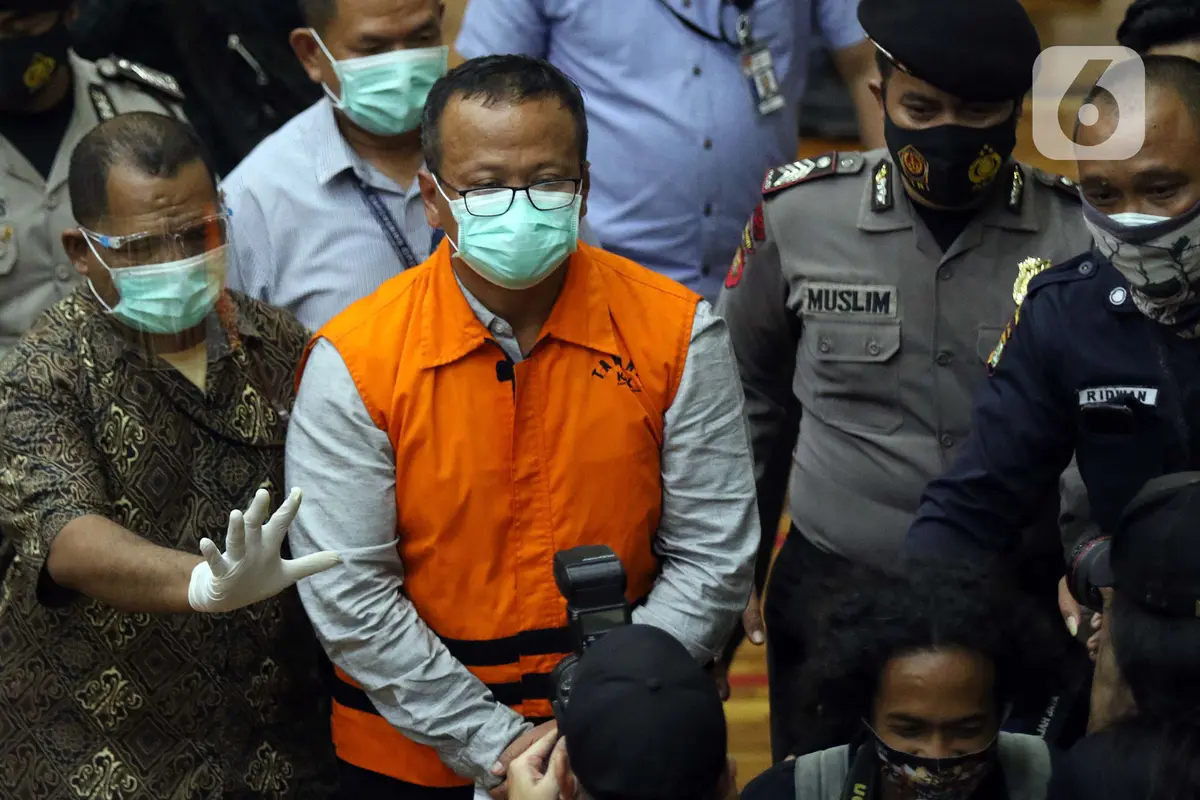 FOTO: Dugaan Suap Penetapan Calon Eksportir Benih Lobster, Menteri Kelautan dan Perikanan Edhy Prabowo Ditahan KPK