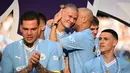 Selain itu, faktor Pep Guardiola serta rasa lapar akan gelar juara di City sebagai faktor kunci yang meyakinkannya untuk bertahan lebih lama di Etihad Stadium. (AFP/Oli Scarff)