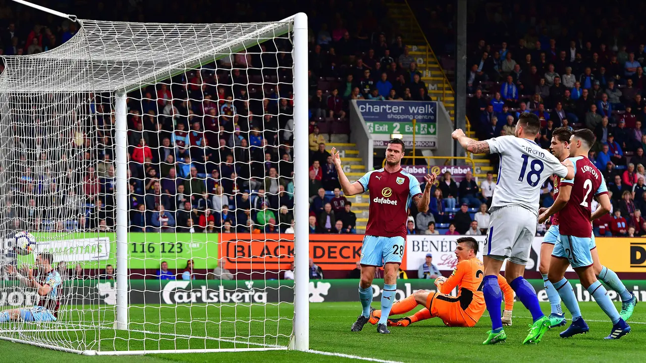 Chelsea Ungguli Burnley Lewat Gol Bunuh Diri