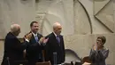 Kamis (24/7/14), Parlemen Israel melantik Reuven Rivlin sebagai presiden baru menggantikan Shimon Peres yang masa jabatannya akan segera berakhir. (REUTERS/Ronen Zvulun)