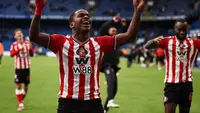 Liga Inggris: MU Siap Tikung Chelsea untuk Rekrut Gelandang Sunderland, Noah Sadiki