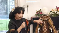Anne Avantie Persembahkan Jubah Kanak-Kanak Yesus dari Batik Indonesia ke Praha