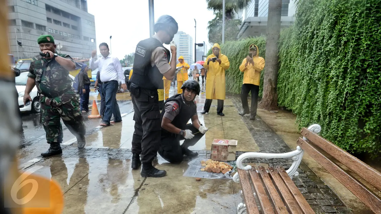 20160204-Kue Ini Bikin Warga Panggil Gegana di Wisma Nusantara-Jakarta