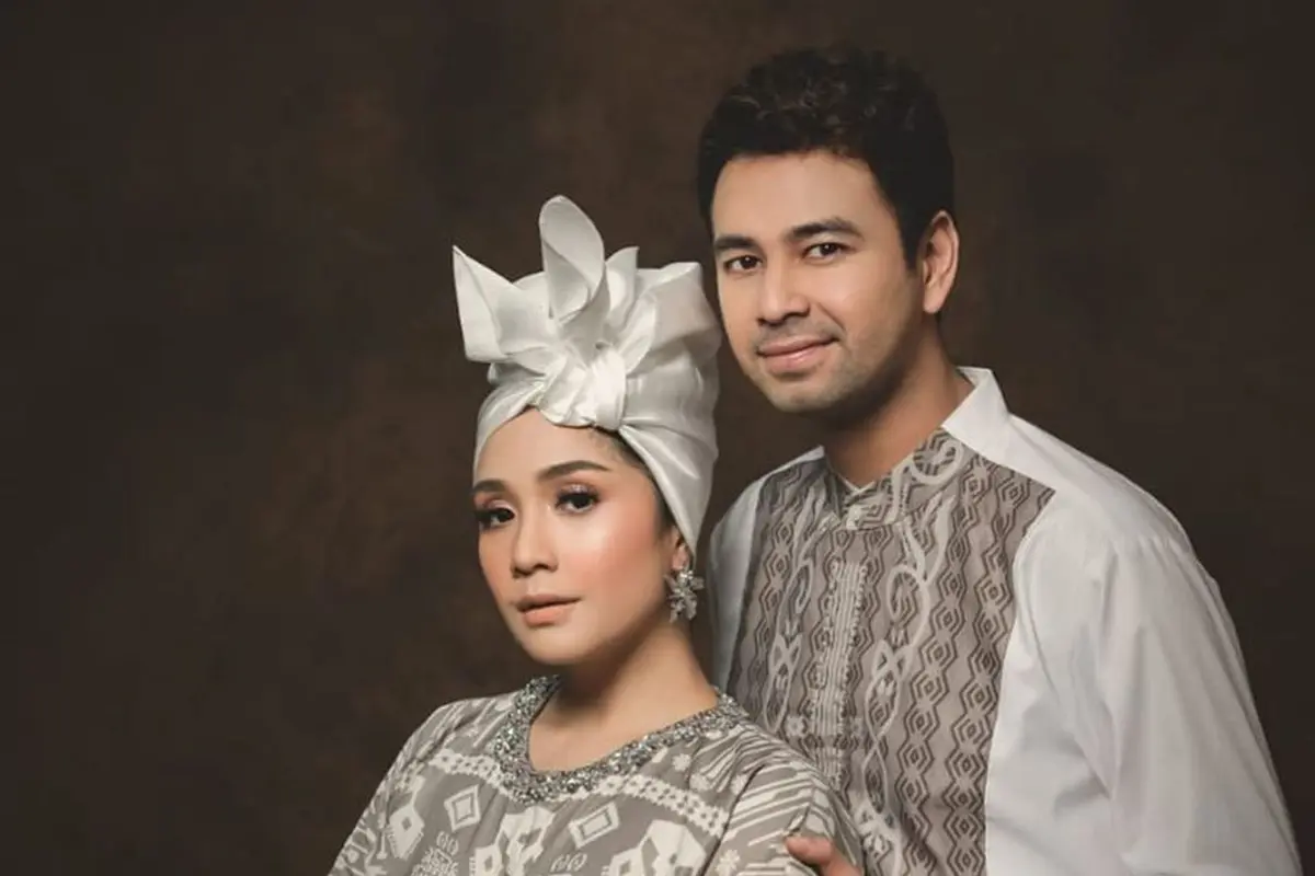Raffi Ahmad dan Nagita Slavina. (Foto: Rio Motret, dari Instagram @raffinagita1717)