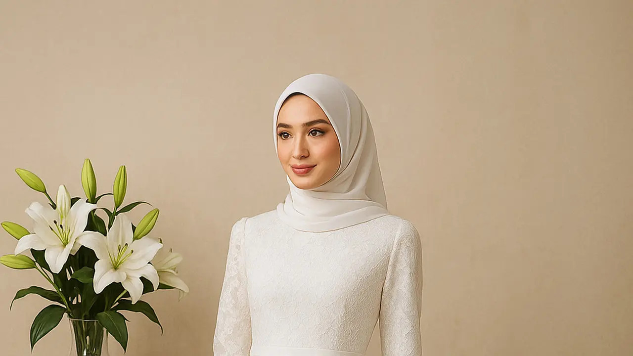 Model Gamis Putih Kombinasi Renda