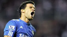 Aksi kegembiraan gelandang Chelsea, Michael Ballack setelah menjebol gawang Sunderland dalam lanjutan premiership di pekan kedua yang digelar di Stadium of Light, 18 Agustus 2009. Chelsea unggul 3-1. AFP PHOTO/ANDREW YATES. 