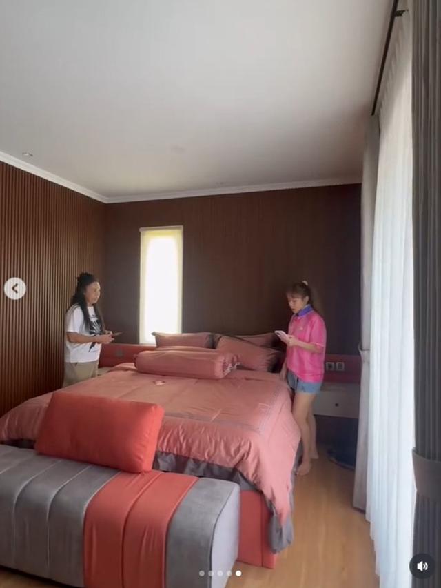 7 Potret Sudut Rumah Baru Ibunda Cherly Juno, Bergaya Modern Minimalis