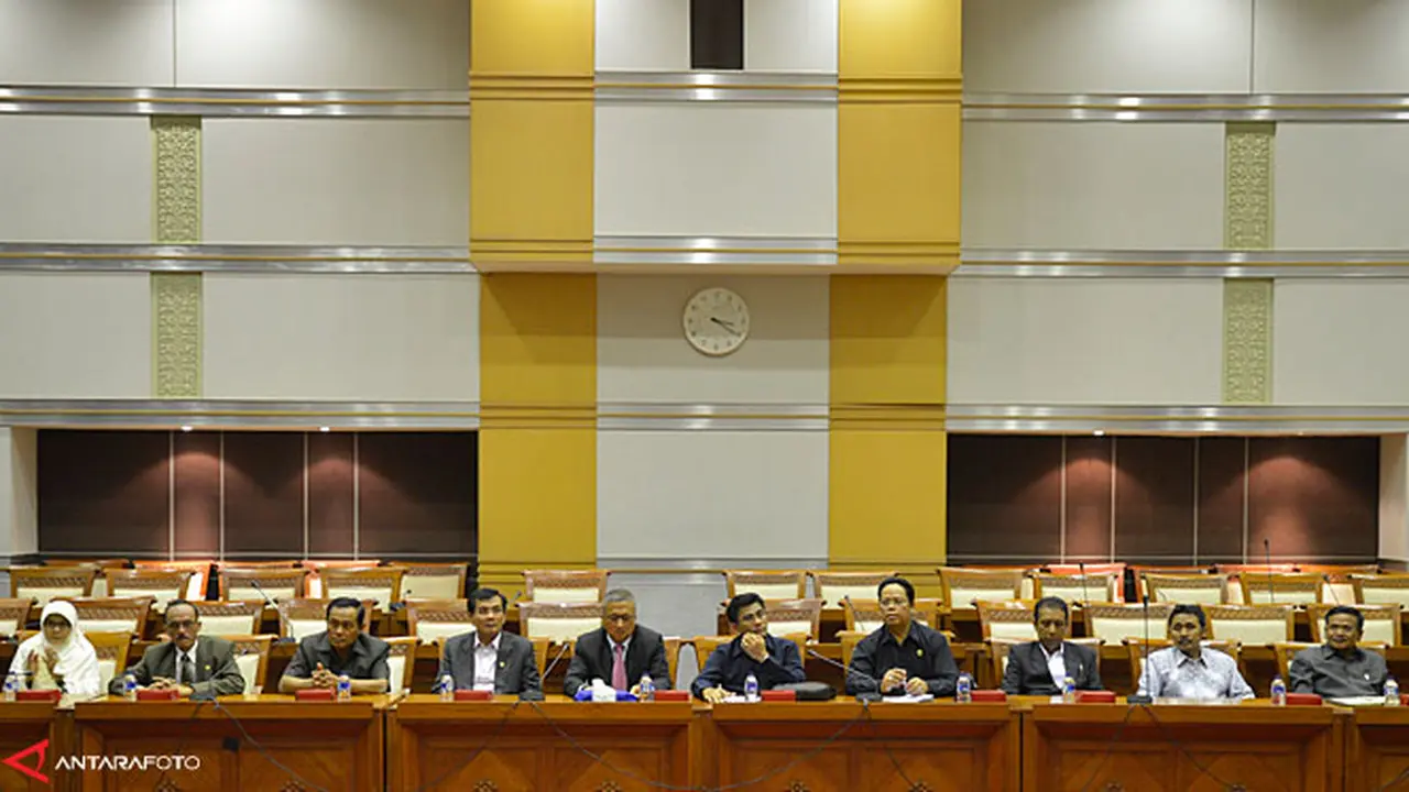 hakim-agung-pengesahan-130924b.jpg