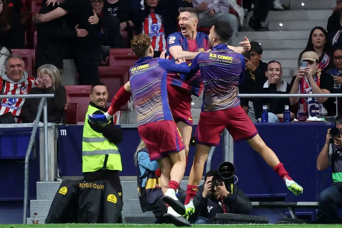 Foto: Kemenangan Comeback Barcelona atas Atletico Madrid Semakin Kukuhkan Blaugrana di Puncak Klasemen Liga Spanyol