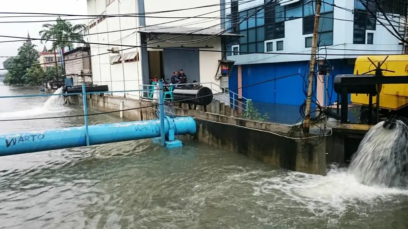 20160226-banjir-jakarta-kali sekretaris