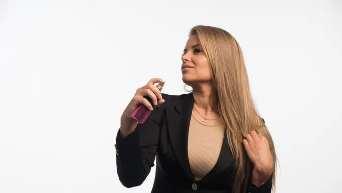 Rekomendasi Parfum Umur 40 Tahun (photo by freepik.com)