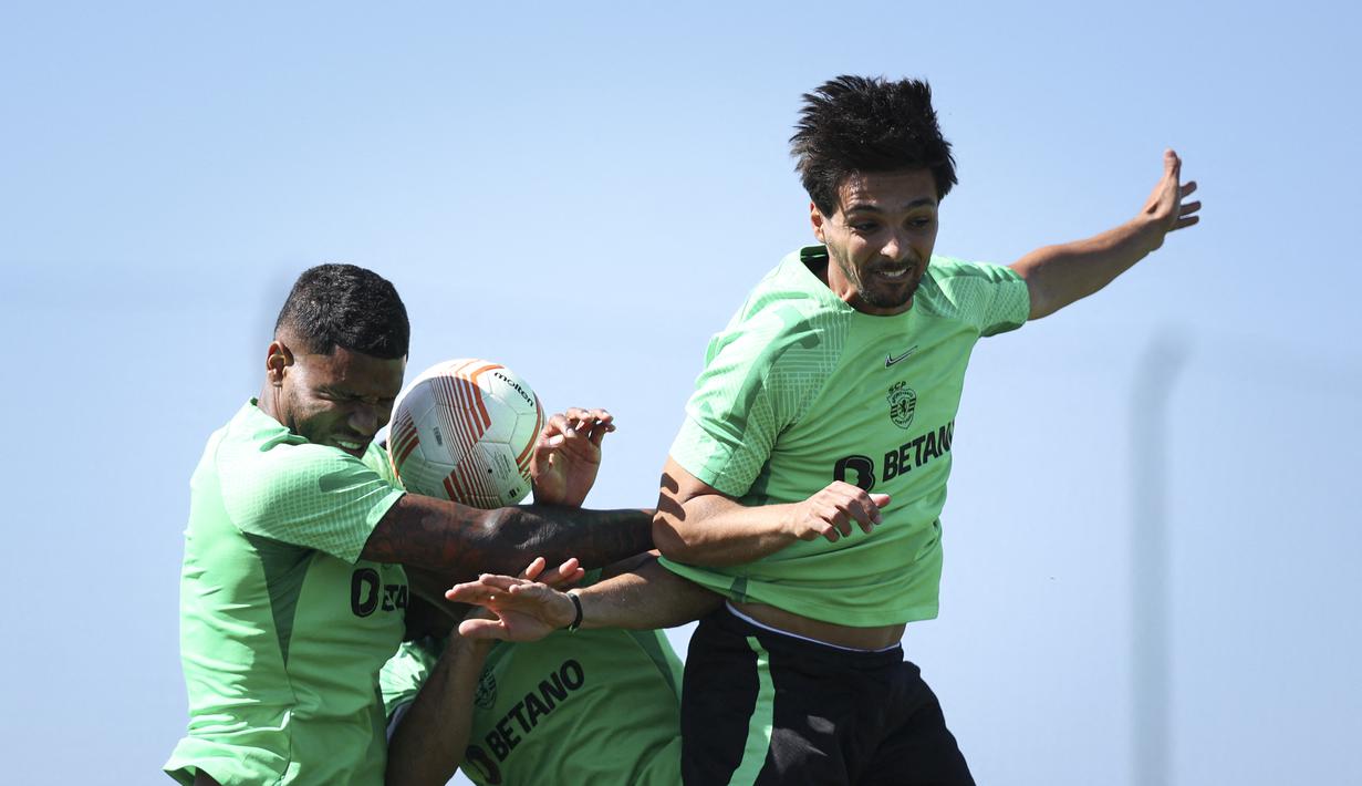 Pada leg pertama di Italia, Juventus menang tipis 1-0 atas Sporting. (AFP/FILIPE AMORIM)