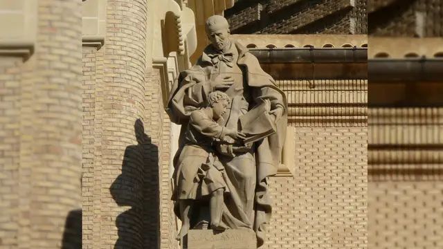 Patung Joseph Calasanz di Zaragoza (Ecelan / Wikimedia Commons)