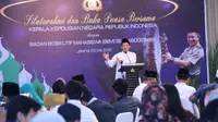 Kapolri Jenderal Tito Karnavian menghadiri acara buka puasa bersama  Ketua Badan Eksekutif Mahasiswa (BEM) Se-Jabodetabek di Wisma Bhayangkari, Jakarta Selatan pada Selasa (29/5/2018). (Liputan6.com/Nafiysul Qodar)