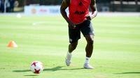 Romelu Lukaku pada sesi latihan pertama bersama Manchester United (MU). (Harry How / GETTY IMAGES NORTH AMERICA / AFP)
