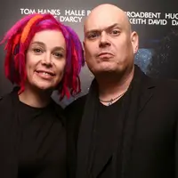  Laurence "Larry" Wachowski dan Andrew Paul "Andy" Wachowski. Foto: via how-rich.org