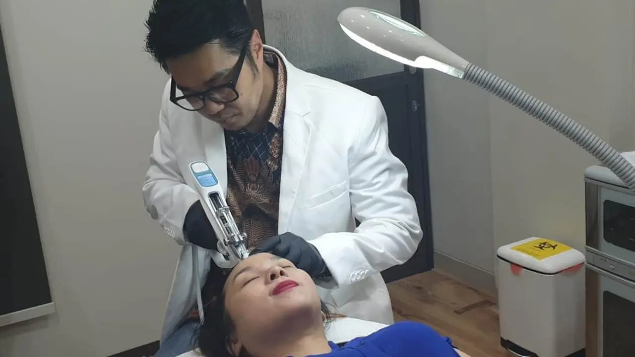 Perawatan Rambut untuk Atasi Kebotakan Dini