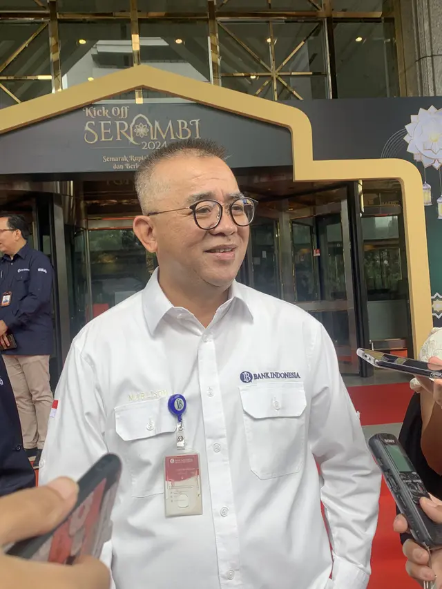 Kepala Departemen Pengelolaan Uang Bank Indonesia, Marlison Hakim dalam acara Serambi 2024 di Gedung Bank Indonesia, Jakarta pada Jumat (15/3/2024). BI menyiapkan Rp 167,6 triliun untuk penukaran uang pada Ramadan 2024. (Tasha/Liputan6.com)