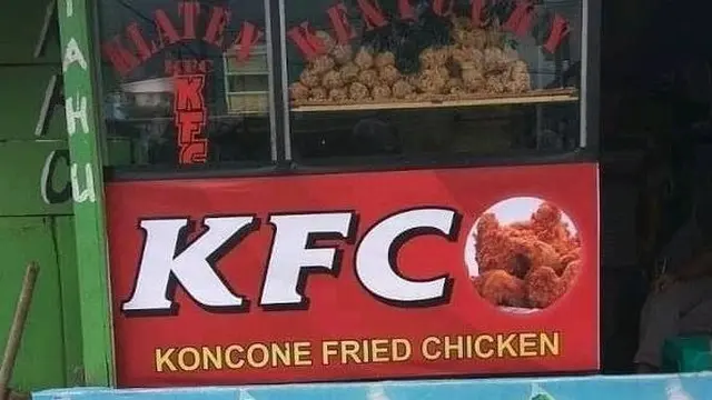 6 Spanduk Jualan Fried Chicken Ini Nyeleneh Banget, Pembeli Tepuk Jidat