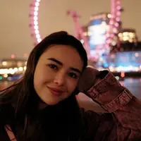 Gaya Liburan Amanda Manopo yang Jarang Terekspose. [@amandamanopo]