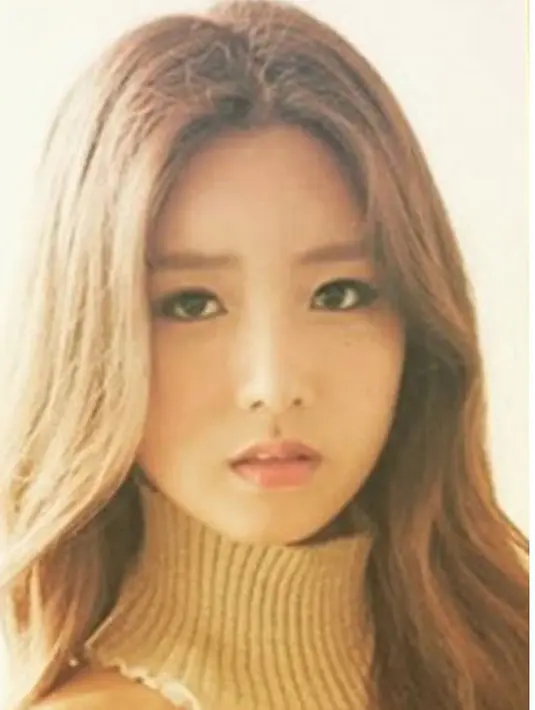 Kabar netizen tak setuju dengan Bomi yang akan dipasangkan dengan Joon lantaran Boomi merupakan salah satu personil Apink, dan girlband tersebut akan kembali tampil pada 26 September mendatang. (Instagram/6pinks_luv)