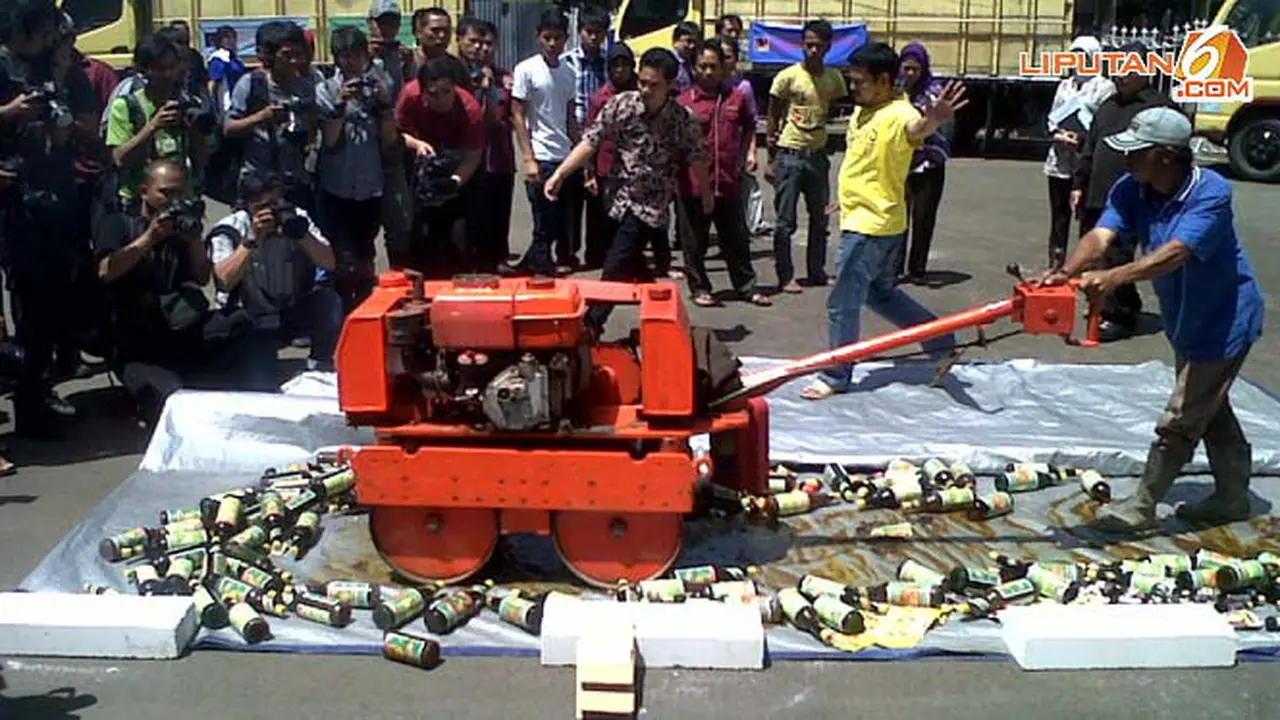 bpom-musnah-obat131119b.jpg