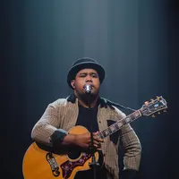 Terinspirasi di tengah perjalanan, Andmesh kenang mantan lewat lagu.