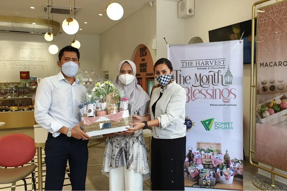 Berbagi Bingkisan Sambil Donasi dengan Hamper Spesial Ramadan Ala The Harvest