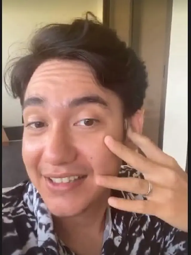 Adipati Dolken (Foto: Instagram/@adipati)