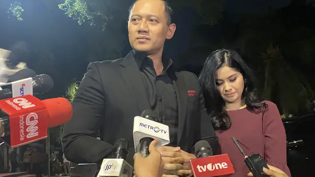 Ketua Umum Partai Demokrat Agus Harimurti Yudhoyono (AHY) turut mengucapkan selamat ulang tahun ke-72 untuk bakal calon presiden (bacapres) dari Koalisi Indonesia Maju (KIM) Prabowo Subianto.