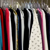 Tampil rapi tidak harus mahal dong, kemeja bisa kamu dapatkan dengan harga dibawah 200 ribu.