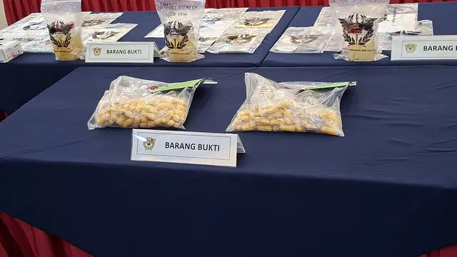 Pengungkapan kasus narkotika jaringan internasional.