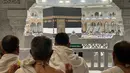 Momen ini dikenal sebagai Hari Arafah dan menjadi rukun haji yang paling utama. Selanjutnya, umat Islam akan merayakan Hari Raya Idul Adha pada 10 Zulhijah. (Foto oleh AFP)