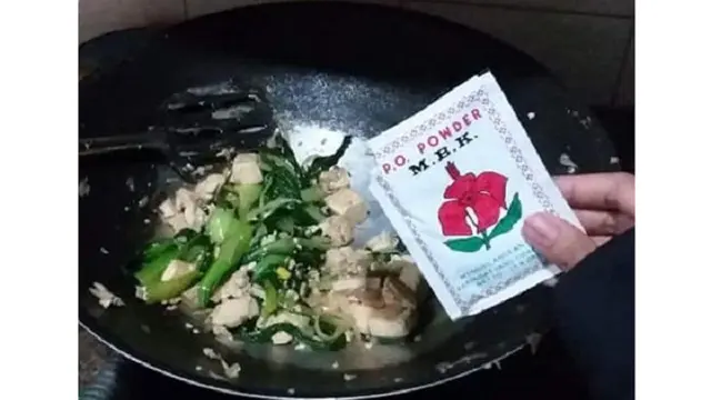 Potret Absurd Orang-Orang Saat Masak