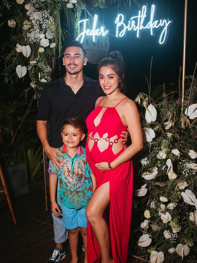 Genap Berusia 34 Tahun, Ini 7 Momen Ultah Jessica Iskandar di Bali
