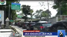 Kendaraan didominasi mobil pribadi dari luar kota seperti Jabodetabek dan juga bus pariwisata.