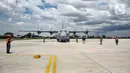 Pesawat Super Hercules C-130J terparkir di Lanud Halim Perdanakusuma, Jakarta Timur, Senin (6/3/2023). TNI Angkatan Udara (AU) menerima satu unit pesawat C-130J Super Hercules A-1339 di Lanud Halim Perdanakusuma. (merdeka.com/Iqbal S. Nugroho)