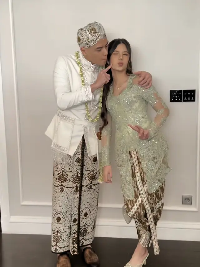 Akad Nikah Al Ghazali. [@rezaazrumakeup]