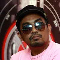 Glenn Fredly menandakan kariernya di Indonesia selama 20 tahun dengan mengadakan konser bertajuk 'Menanti Arah'. (Deki Prayoga/Bintang.com)