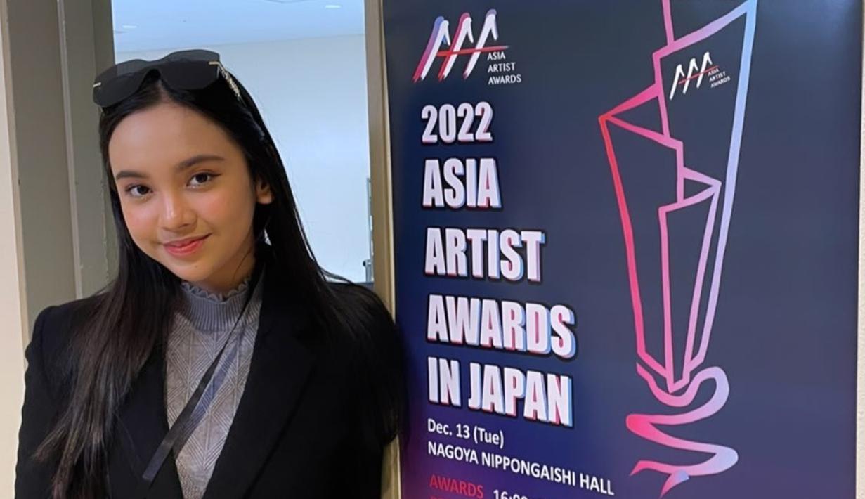 Lyodra Ginting diketahui menghadiri acara penghargaan Asia Artist Awards AAA 2022 di Jepang. Melalui media sosial, Lyodra juga turut mengunggah momen mulai dari keberangkatan hingga berada di belakang panggung. (Liputan6.com/Twitter/@MylyodraOfc)