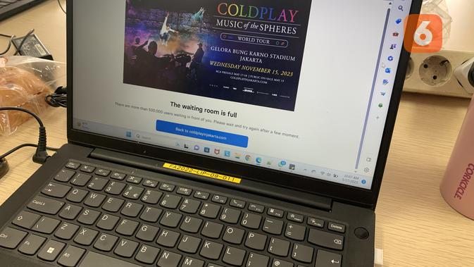 <p>Loket.com Sebut Ada 1,5 Juta Orang Ikutan War Tiket Konser Coldplay dalam Sehari. (Liputan6.com/ Yuslianson)</p>