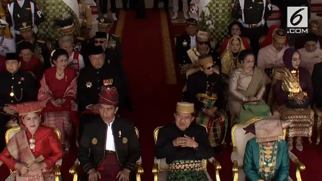 Lindy Ann Buatkan Busana Daerah untuk Menteri