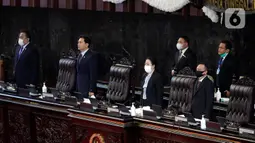 Ketua DPR Puan Maharani mengikuti Rapat Paripurna ke-14 Masa Persidangan III 2019-2020 di Kompleks Parlemen, Jakarta, Selasa (5/5/2019). Rapat beragendakan laporan BPK RI mengenai laporan Badan Legislasi terhadap penyempurnaan rancangan peraturan DPR RI tentang tata tertib.(Liputan6.com/Johan Tallo)
