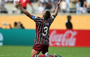 Thiago Silva merayakan sukses Fluminense mengalahkan Al Hilal di perempat final Piala Dunia Antarklub 2025. (CHANDAN KHANNA / AFP)