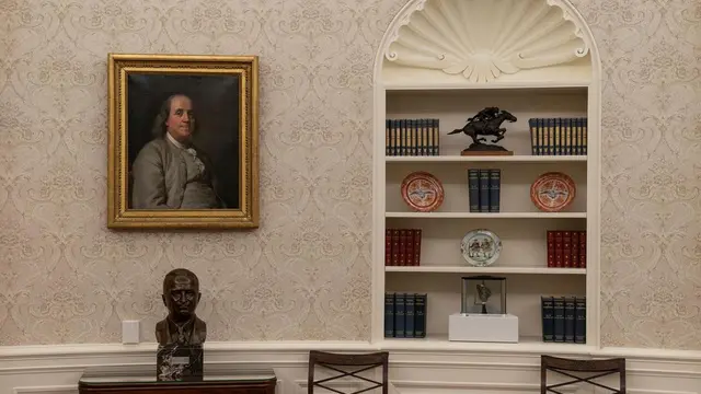 Dekorasi Baru Ruang Oval Kantor Presiden AS Joe Biden. (AP Photo)