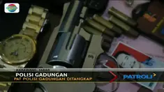 Empat polisi gadungan beserta barang bukti diamankan aparat kepolisian.