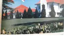 Pesona Gedung Biofarma kala belum terhalang jalan layang Pasupati. (Source: kangope.wordpress.com)